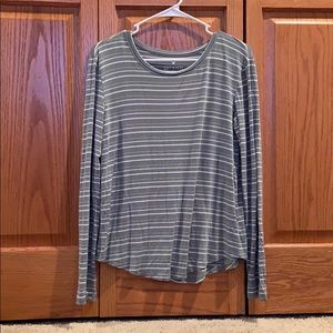 American Eagle long sleeve